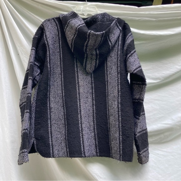 Thrill Seekers Mexican black pullover, size small - Picture 9 of 15